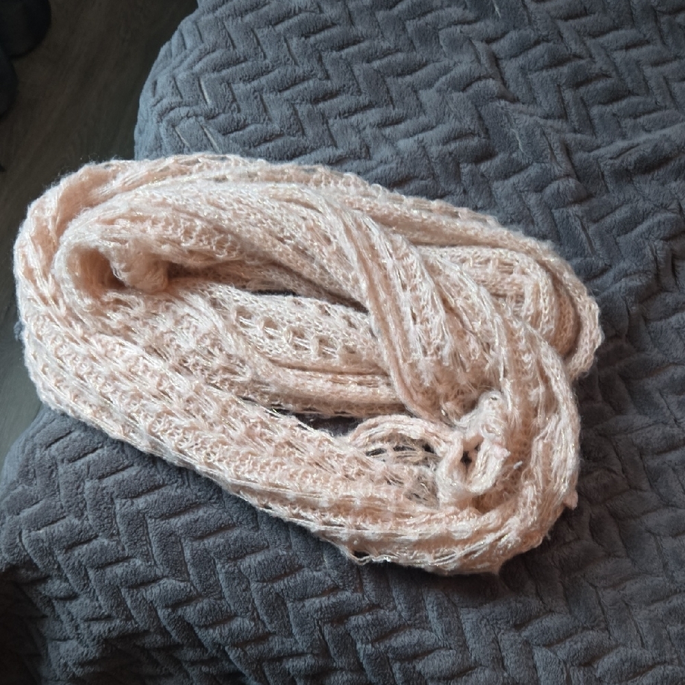 Elegant Pink Knit Scarf